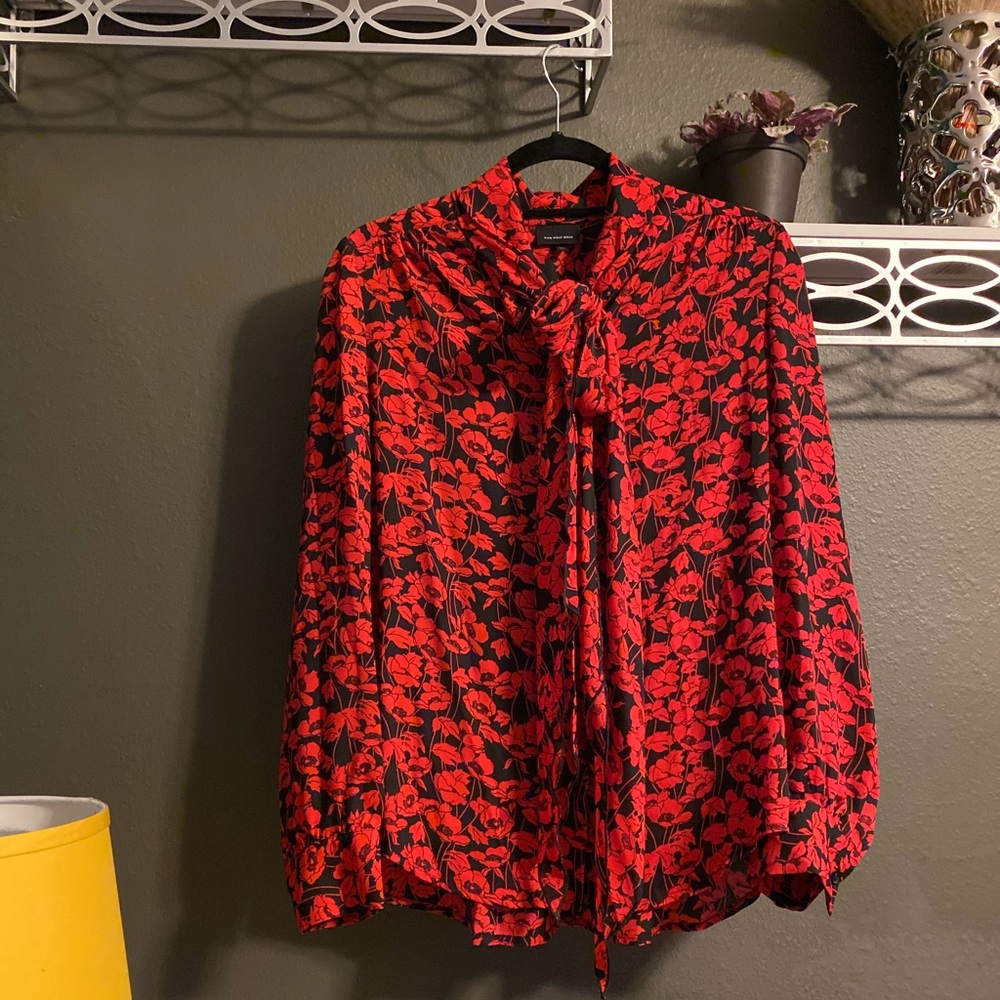 Who What Wear Red Floral Tie-neck Blouse